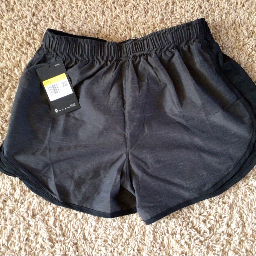 Women's New Black Nike Athletic Shorts Size Small